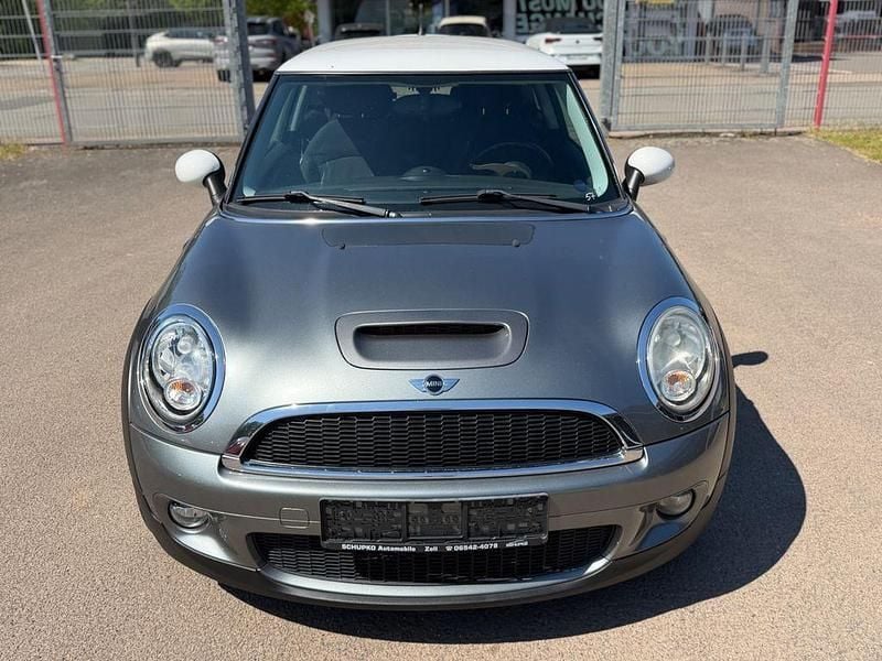 Usado Mini Cooper S 174 HP (127 kW) 2009 Prateado Citadino
