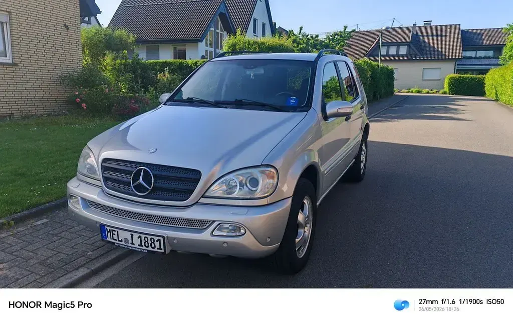Gebraucht Mercedes ML270 163 PS (119 kW) 2003 Silber SUV