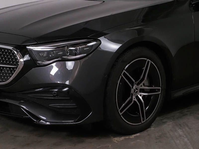 Gebraucht Mercedes E300 AMG 313 PS (230 kW) 2024 Grau Limousine