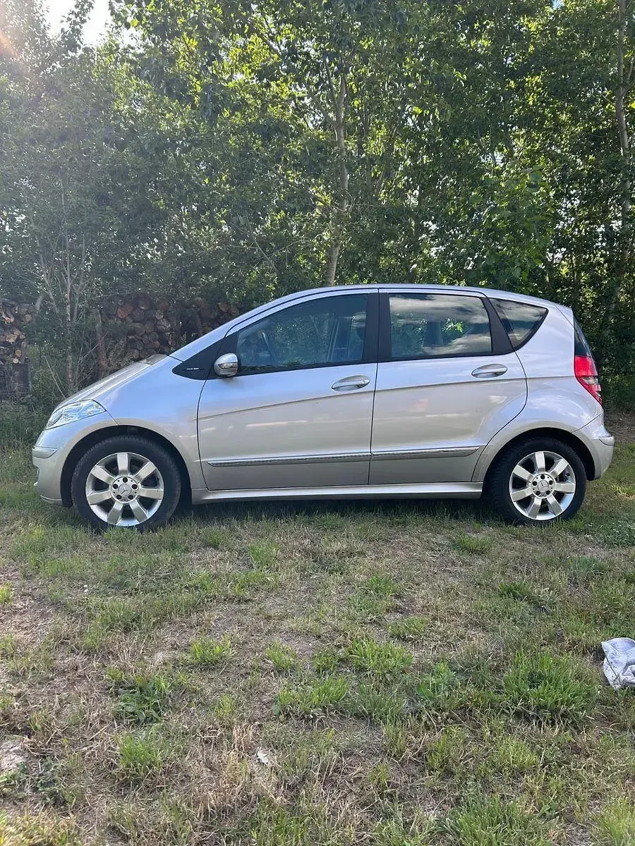 Gebraucht Mercedes A150 Avantgarde 95 PS (69 kW) 2006 Silber Van / Kleinbus