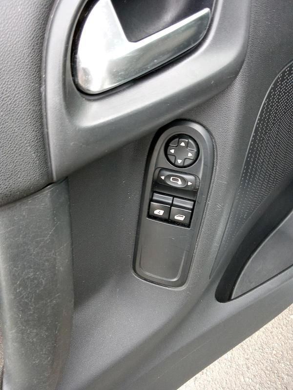 Gebraucht Citroën C3 82 PS (60 kW) 2013 Silber Limousine