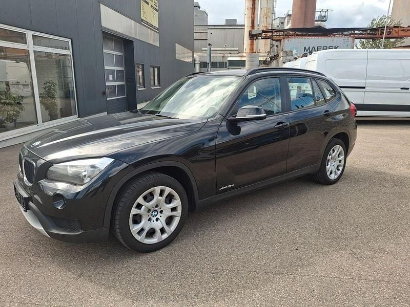 Schwarz Gebraucht 2012 BMW X1 Sport Line SUV | 7.900 € (Guter Preis) - Bild 1/4