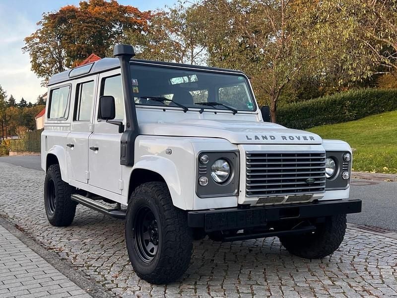 Gebraucht Land Rover Defender 122 PS (89 kW) 2012 Weiß SUV