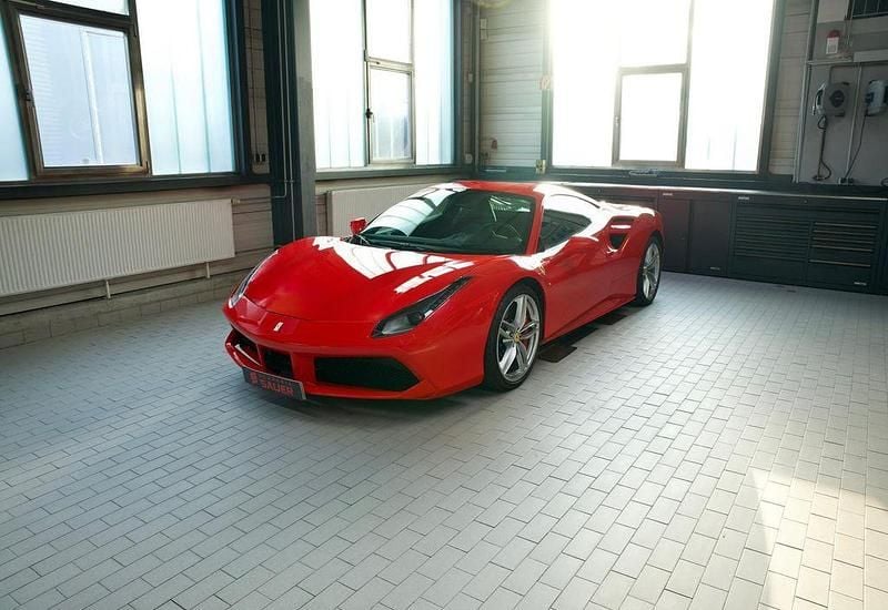 Gebraucht Ferrari 488 670 PS (492 kW) 2016 Rot