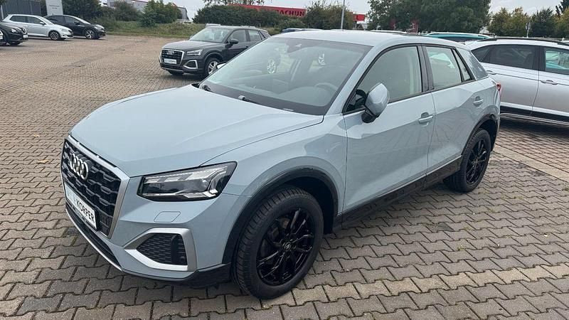Pfeilgrau Gebraucht 2023 Audi Q2 Advanced SUV | 24.833 € (Fairer Preis) - Bild 1/4