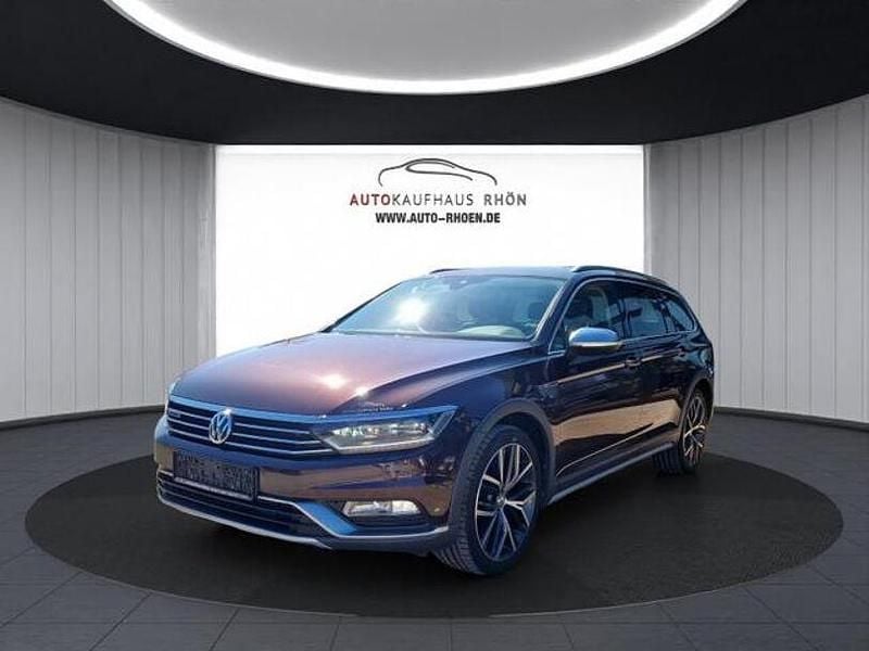 Gebraucht VW Passat Alltrack 190 PS (139 kW) 2018 Rot Kombi