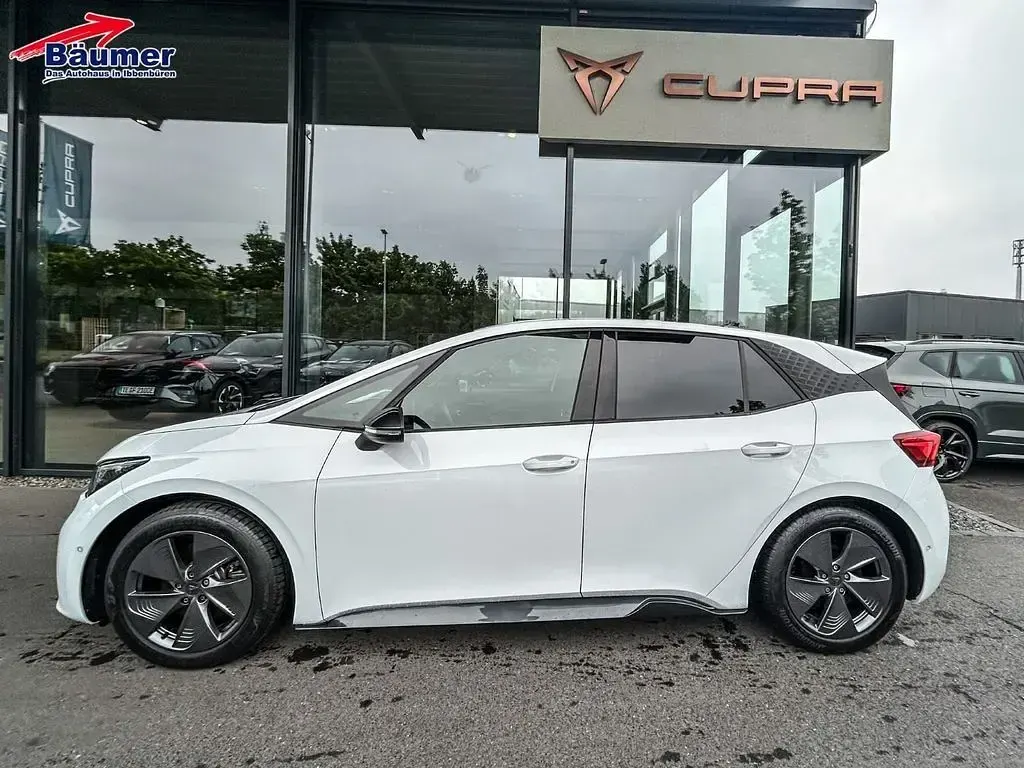 Używany Cupra Born 150 kW (204 KM) 2023 Biały Hatchback