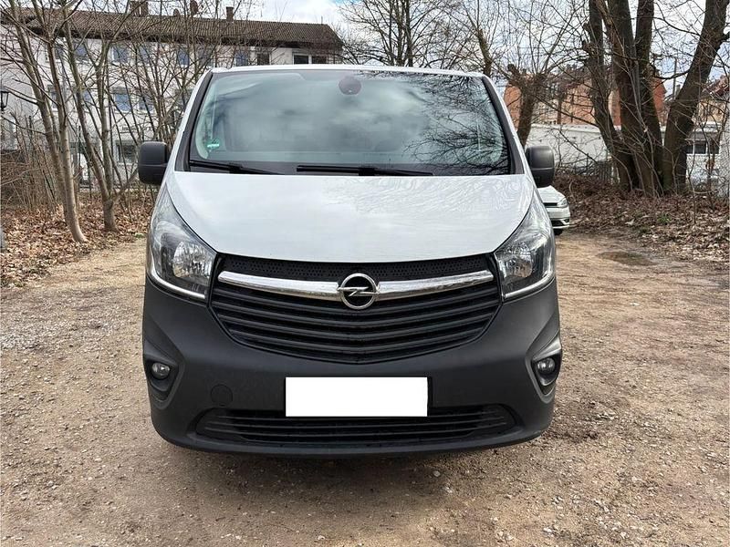Gebraucht Opel Vivaro 121 PS (88 kW) 2019 Weiß Van / Kleinbus