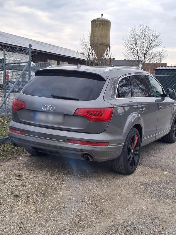 Używany Audi Q7 239 KM (175 kW) 2010 Szary SUV