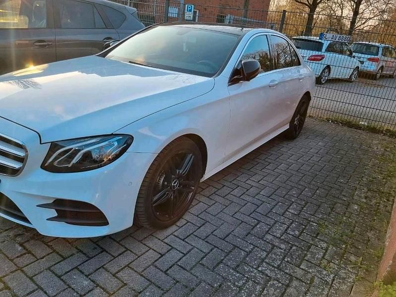 Second-hand Mercedes E200 184 CP (135 kW) 2016 Alb Berlinǎ