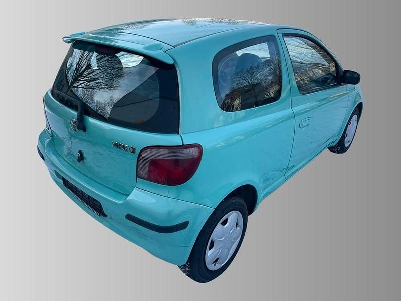 Gebraucht Toyota Yaris 68 PS (50 kW) 1999 Grün Kleinwagen