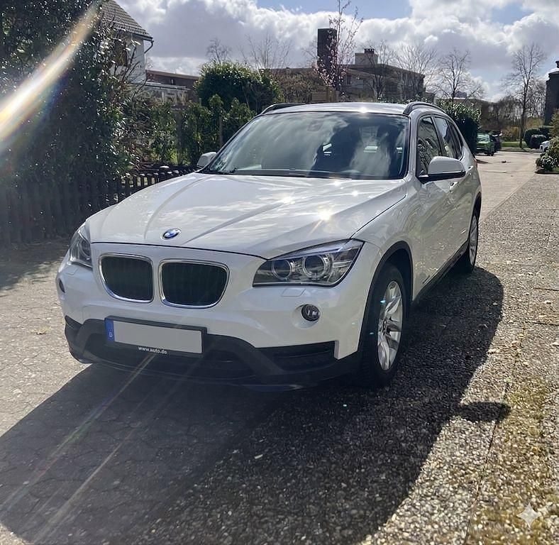 Gebraucht BMW X1 Sport Line 143 PS (105 kW) 2014 Weiß SUV