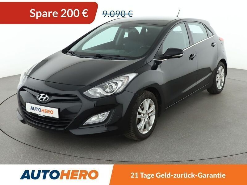 Schwarz Gebraucht 2014 Hyundai i30 Trend Limousine | 8.890 € (Fairer Preis) - Bild 1/3