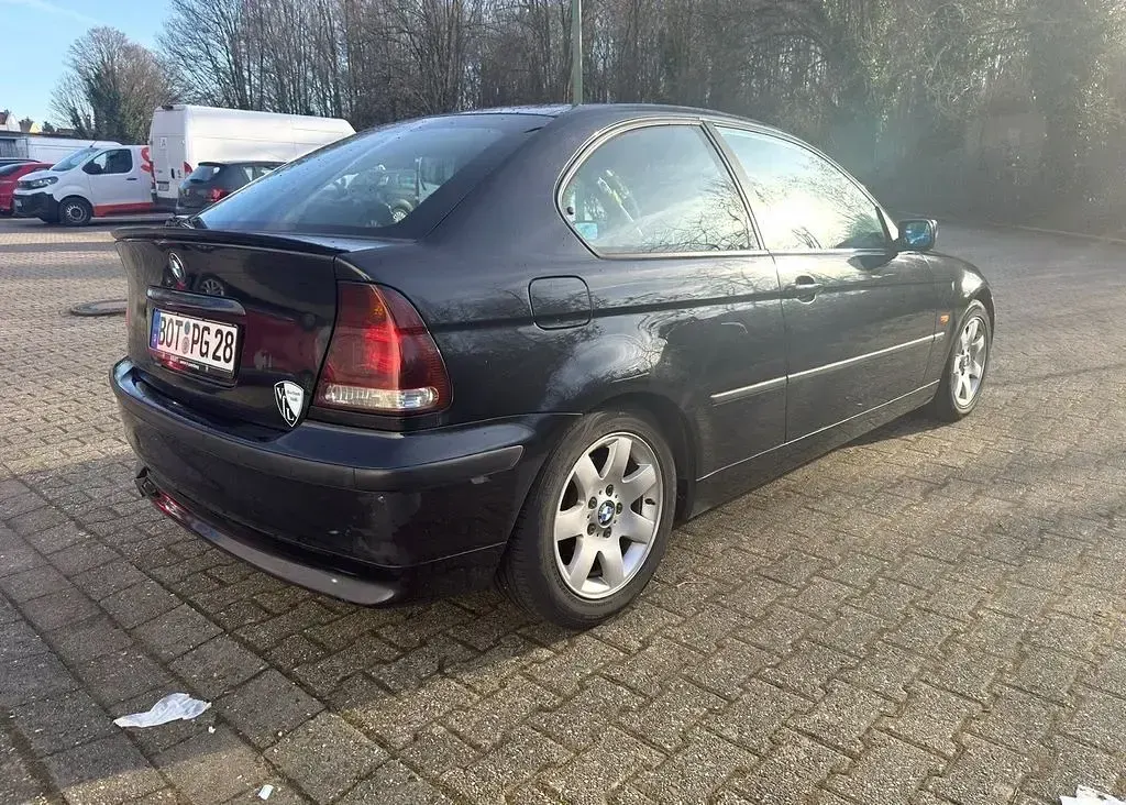 Gebraucht BMW 316 Sport Line 116 PS (85 kW) 2002 Schwarz Limousine