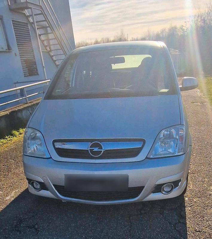Gebraucht Opel Meriva 100 PS (73 kW) 2006 Silber Van / Kleinbus