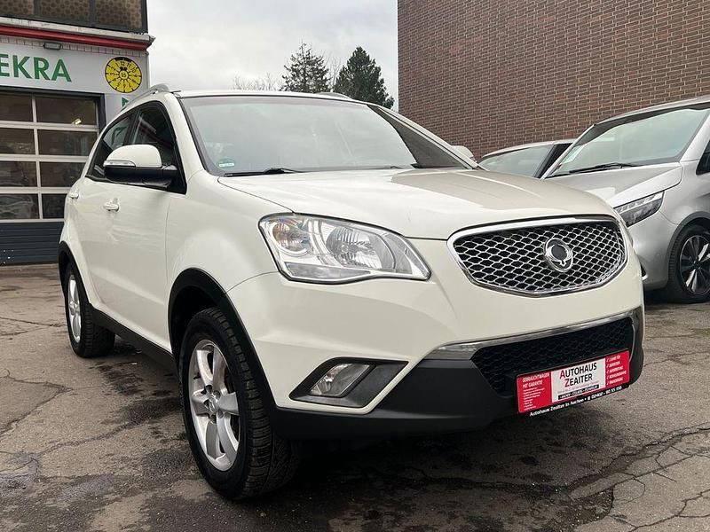 Gebraucht Ssangyong (KGM) Korando Quartz 175 PS (128 kW) 2013 Weiß SUV