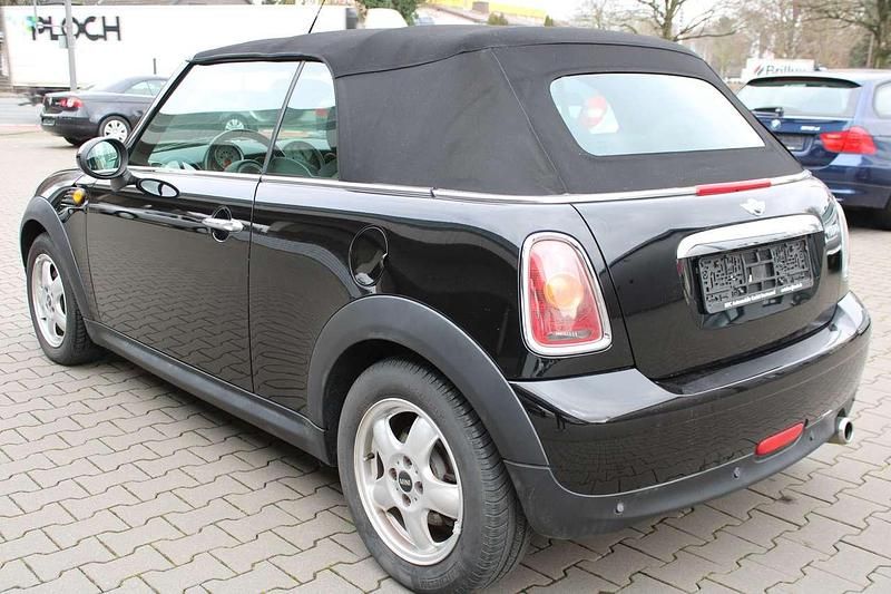 Gebraucht Mini Cooper Cabriolet 120 PS (88 kW) 2009 Midnight black metallic Cabrio