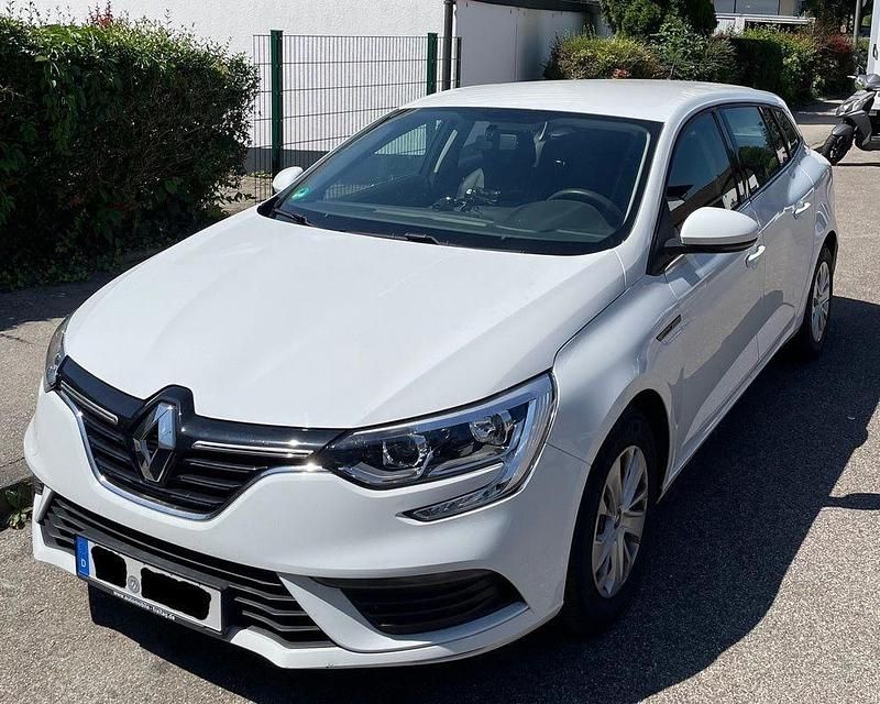 Gebraucht Renault Mégane GrandTour Life 116 PS (85 kW) 2019 Weiß Kombi
