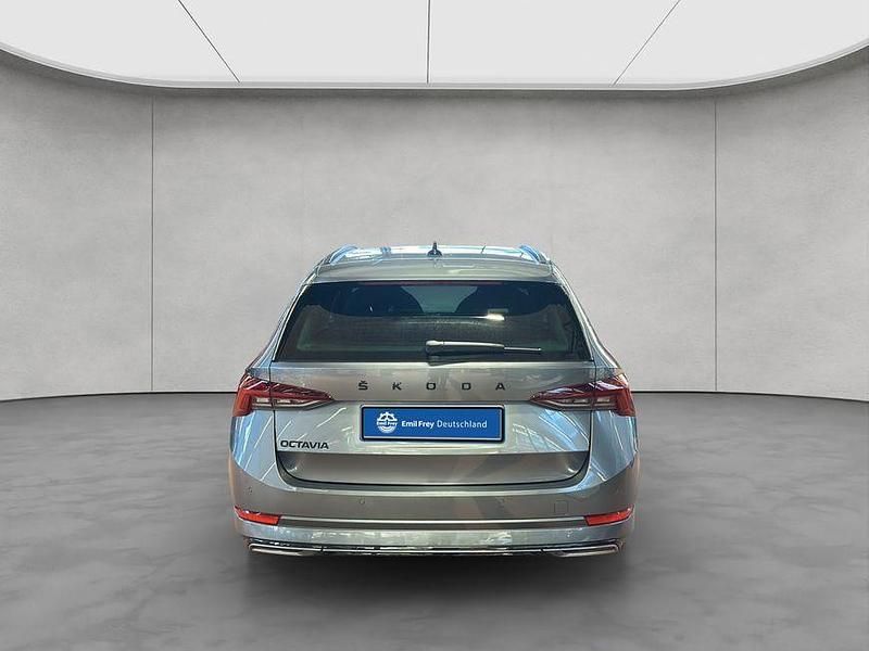 Gebraucht Skoda Octavia SportLine 150 PS (110 kW) 2023 Grau Kombi