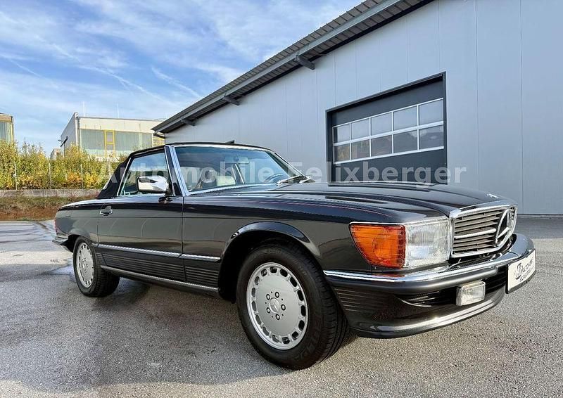 Schwarz Gebraucht 1986 Mercedes 560 Cabrio | 58.800 € - Bild 1/4