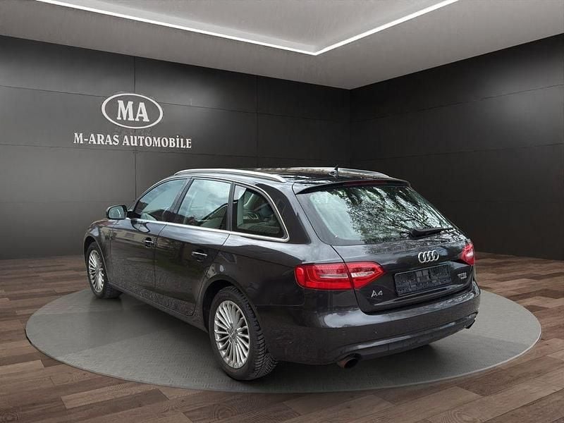 Gebraucht Audi A4 Ambiente 211 PS (155 kW) 2012 Grau Kombi