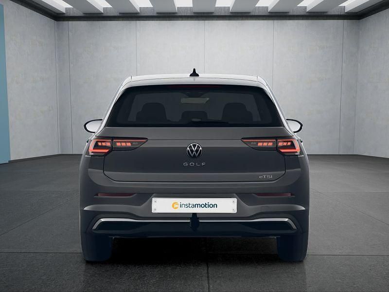 Gebraucht VW Golf VIII 150 PS (110 kW) 2025 Grau Kleinwagen