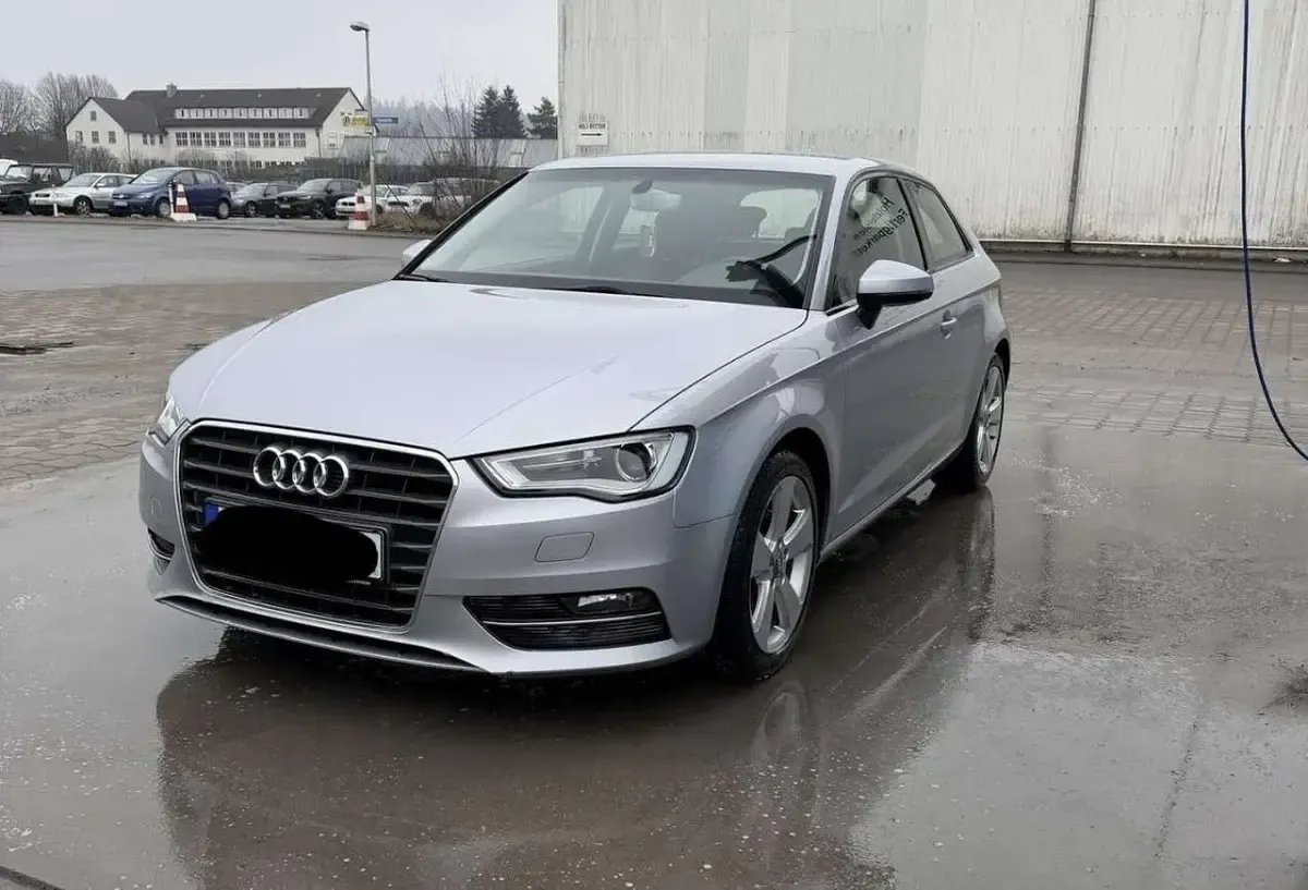Gebraucht Audi A3 Ambition 110 PS (80 kW) 2015 Silber Kleinwagen