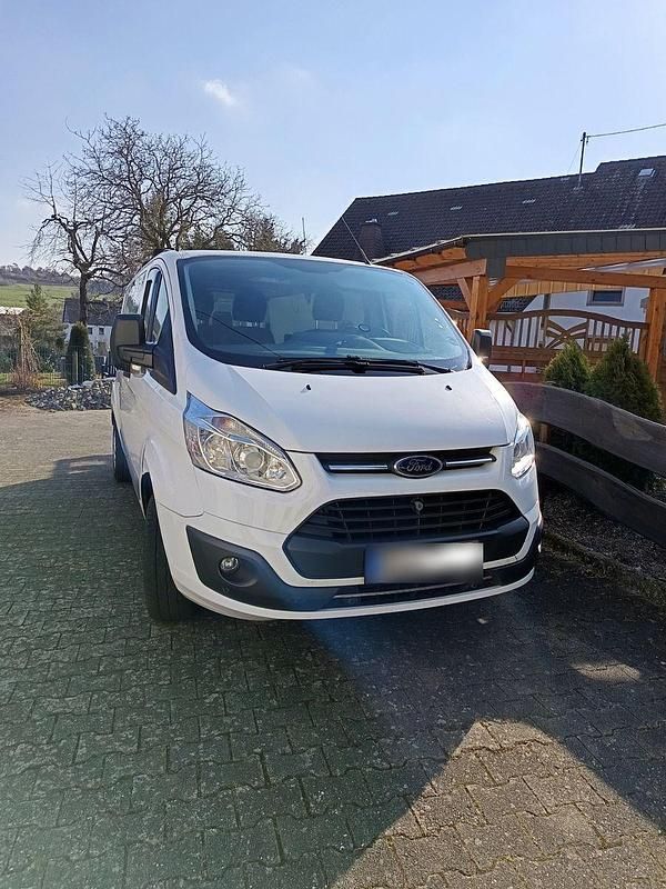 Second-hand Ford Transit Custom 131 CP (96 kW) 2017 Alb Monovolum