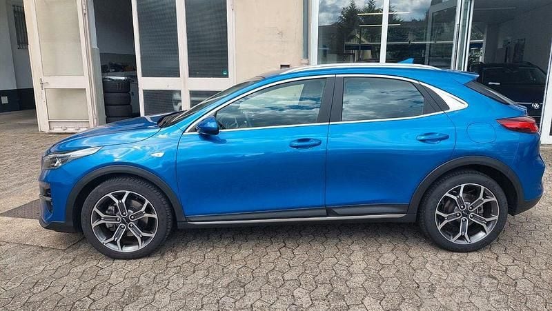 Gebraucht Kia XCeed 160 PS (117 kW) 2022 Blue flame SUV