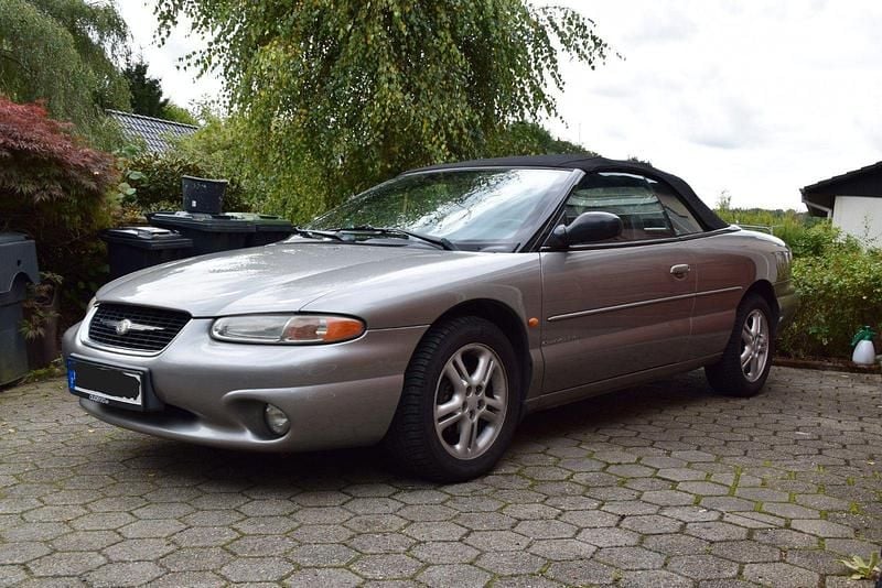 Gebraucht Chrysler Stratus 163 PS (119 kW) 1999 Grau Cabrio