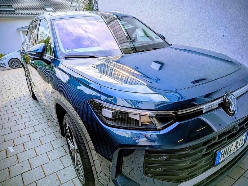 Gebraucht VW Tayron Life 150 PS (110 kW) 2025 Blau SUV