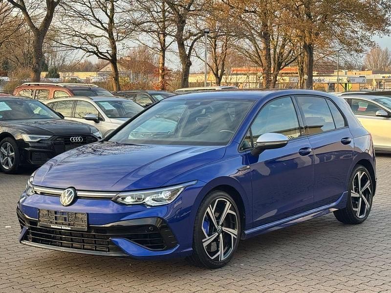Blau Gebraucht 2023 VW Golf VIII R Limousine | 35.980 € (Guter Preis) - Bild 1/4