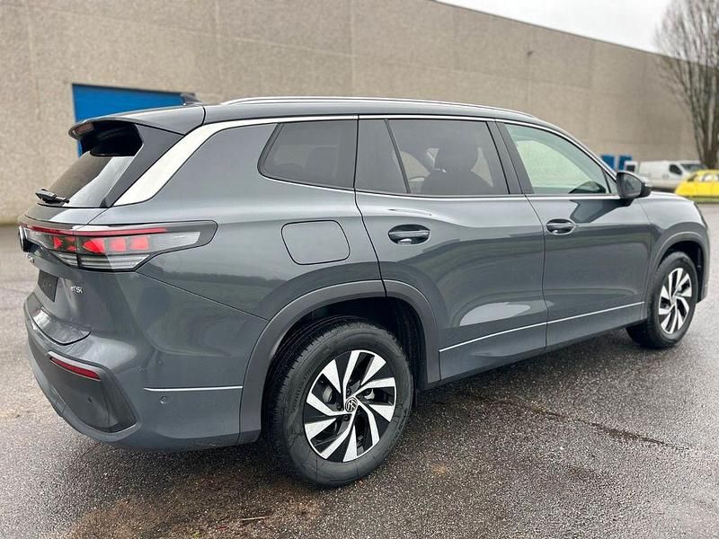 Neu VW Tayron 150 PS (110 kW) 2026 Grau SUV