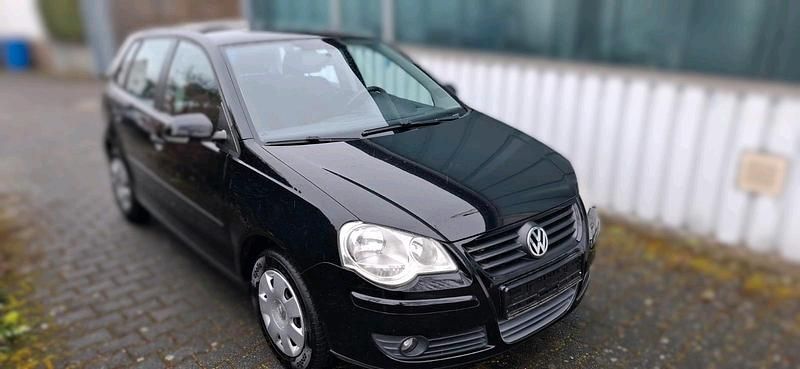 Gebraucht VW Polo 60 PS (44 kW) 2009 Schwarz Kleinwagen