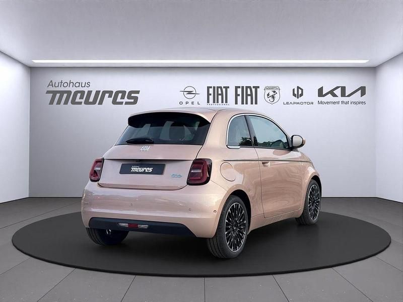 Neu Fiat 500e La Prima 69 kW (95 PS) 2025 Gold Kleinwagen