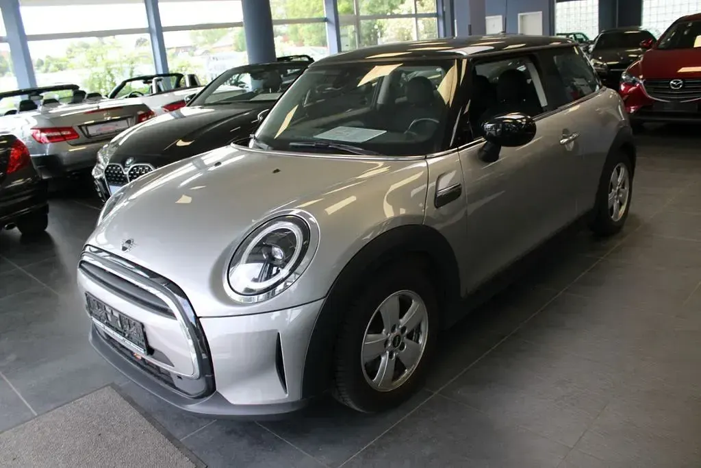 Gebraucht Mini Cooper Essential 136 PS (100 kW) 2022 Silber Kleinwagen
