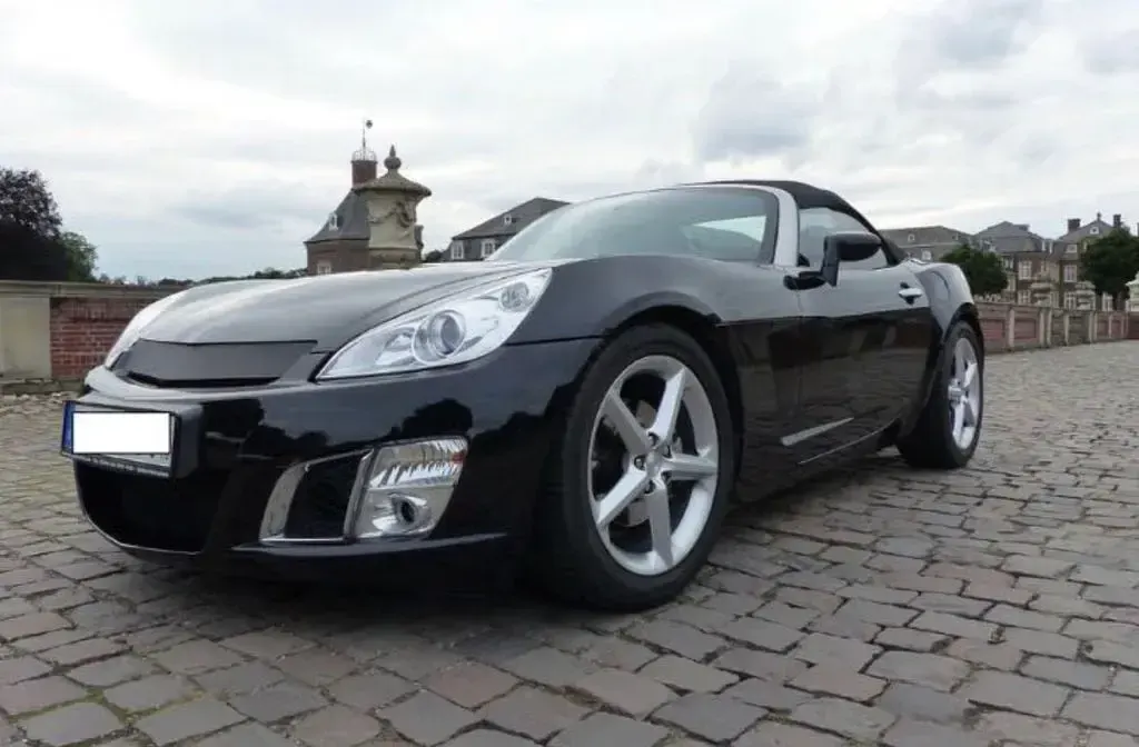 Gebraucht Opel GT Basis 264 PS (194 kW) 2009 Schwarz Cabrio