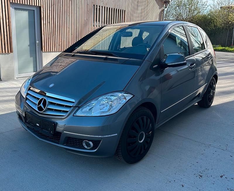 Gebraucht Mercedes A160 95 PS (69 kW) 2011 Grau Kombi