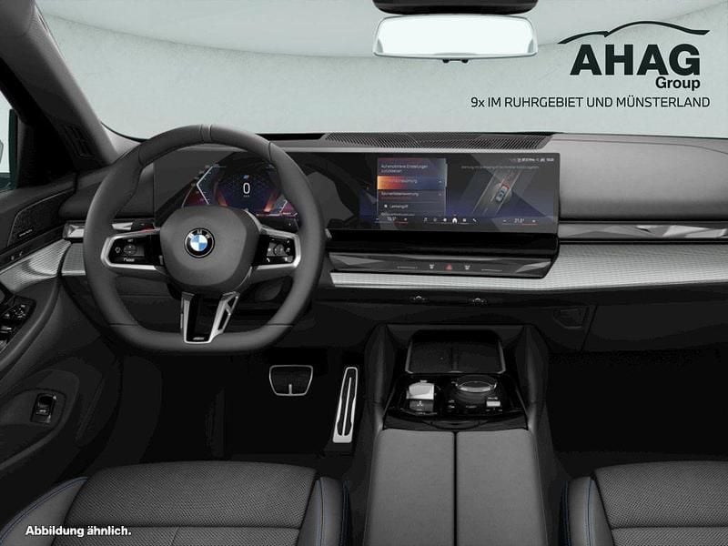 Neu BMW 520 Shadowline 197 PS (144 kW) 2025 Schwarz Kombi