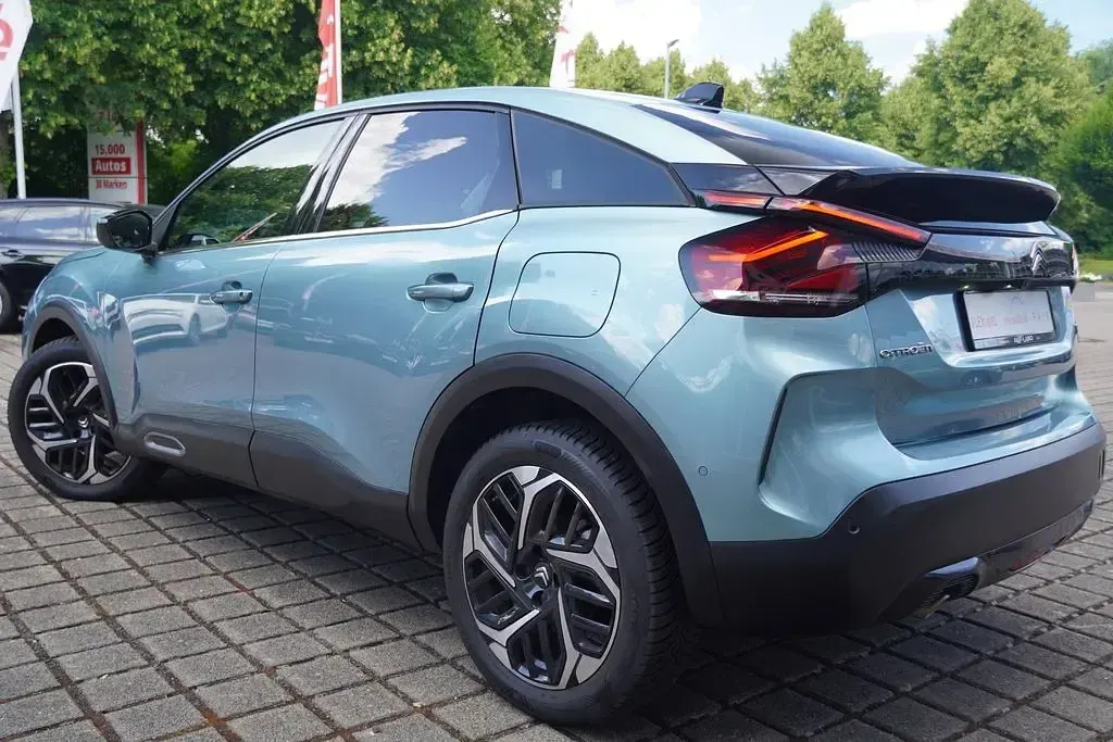 Gebraucht Citroën C4 131 PS (96 kW) 2024 Blau SUV