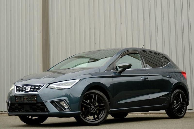 Grau Gebraucht 2019 Seat Ibiza XCELLENCE Limousine | 16.460 € (Fairer Preis) - Bild 1/4