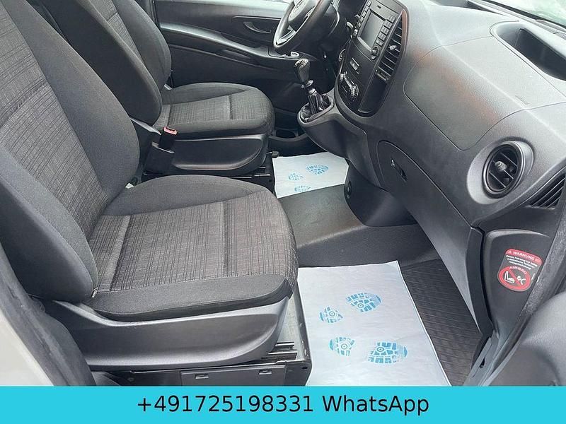 Gebraucht Mercedes Vito 114 PS (83 kW) 2016 Silber Van