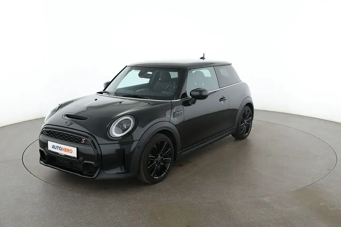 Gebraucht Mini Cooper S Resolute Edition 178 PS (130 kW) 2024 Kleinwagen