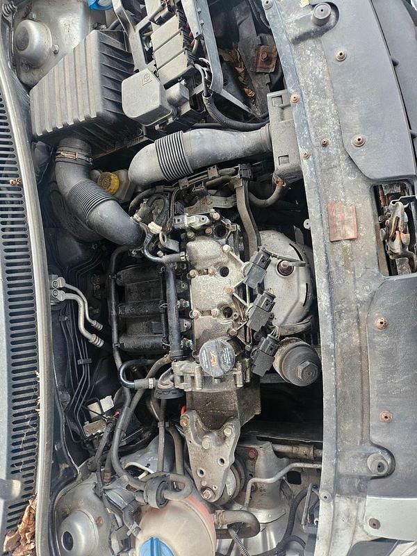 Gebraucht VW Fox Basis 54 PS (39 kW) 2007 Silber Kleinwagen