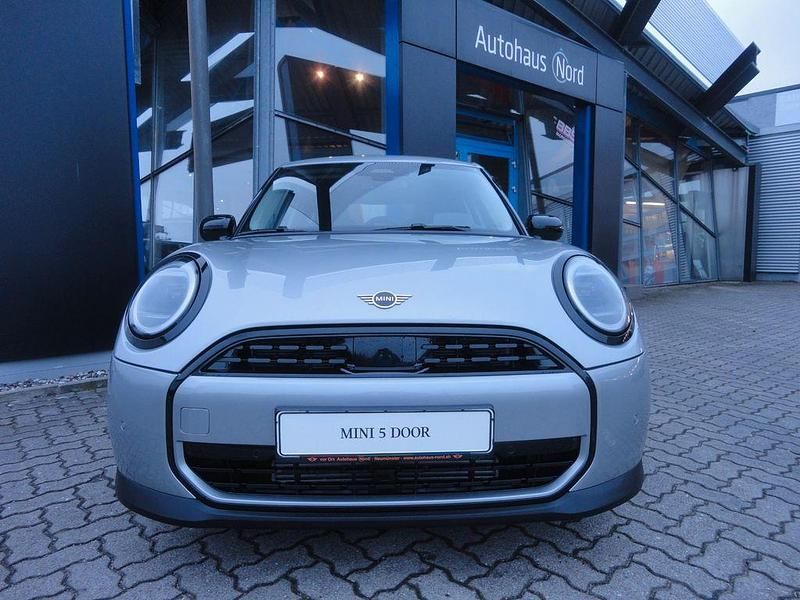 Gebraucht Mini Cooper Classic 156 PS (114 kW) 2024 Silber Kleinwagen
