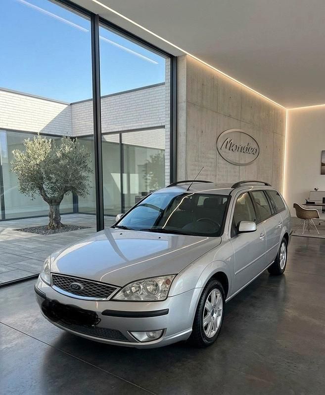 Gebraucht Ford Mondeo 120 PS (88 kW) 2007 Silber Kombi