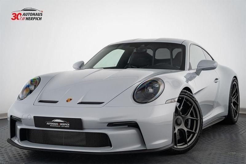 Eisgraumetallic Neu 2025 Porsche 992 Coupé | 387.992 € - Bild 1/4