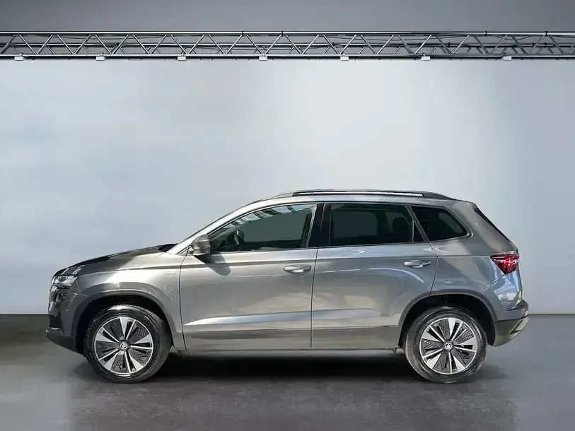 Gebraucht Skoda Karoq Tour 150 PS (110 kW) 2023 Graphitegrau SUV