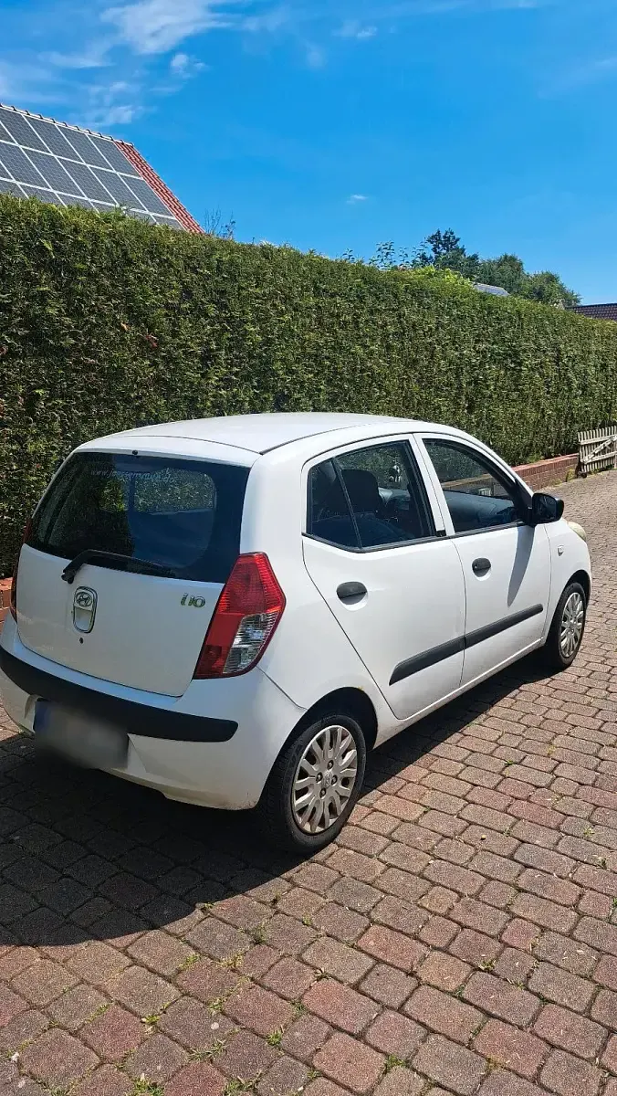 Gebraucht Hyundai i10 67 PS (49 kW) 2009 Weiß Kleinwagen