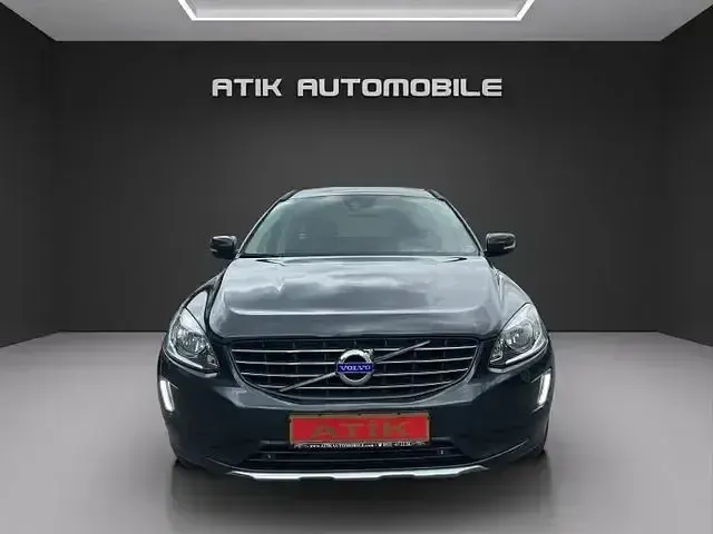 Gebraucht Volvo XC60 Kinetic 215 PS (158 kW) 2014 Silber/grau (metallic) SUV
